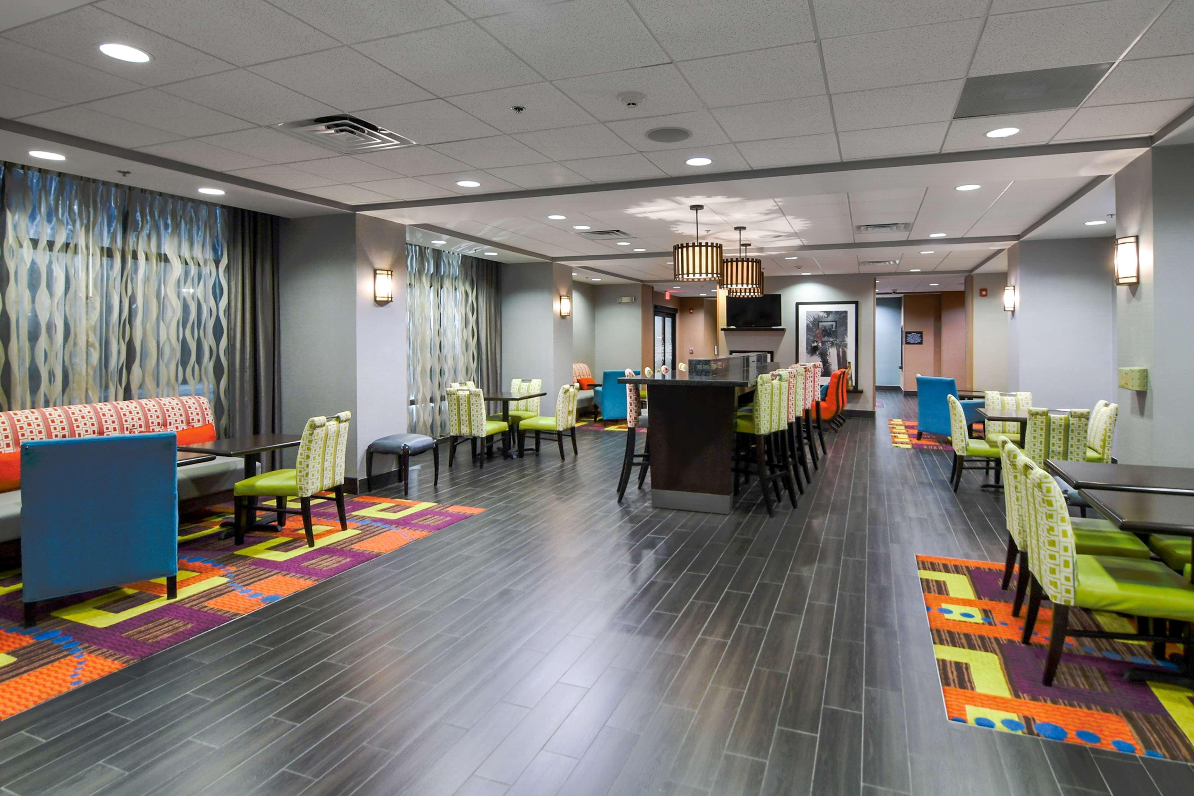 Hampton Inn פולי מראה חיצוני תמונה