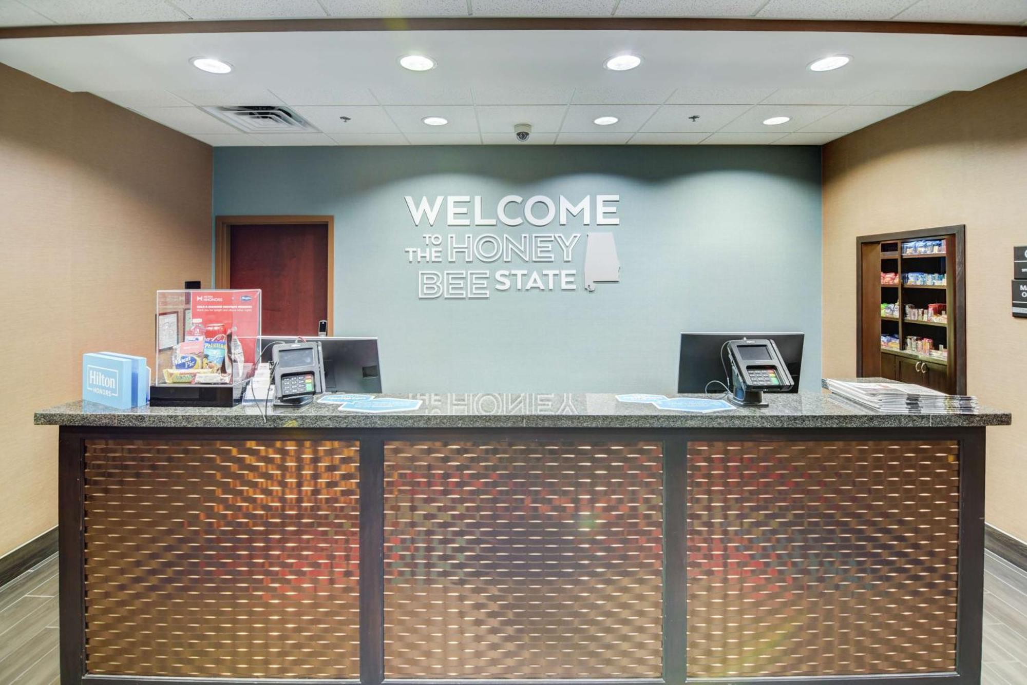 Hampton Inn פולי מראה חיצוני תמונה